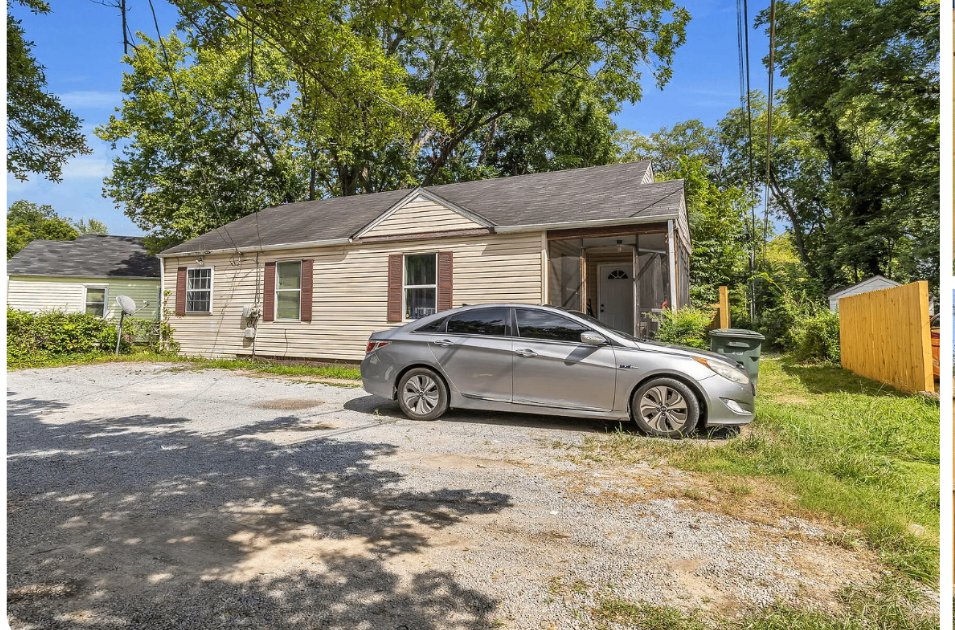 804 N Moore Road before — single family home in Chattanooga prior to renovation